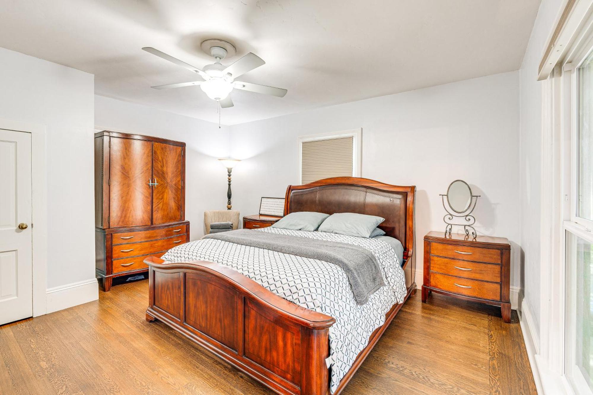 Bright Woodland Apartment Walk To Main Street Экстерьер фото