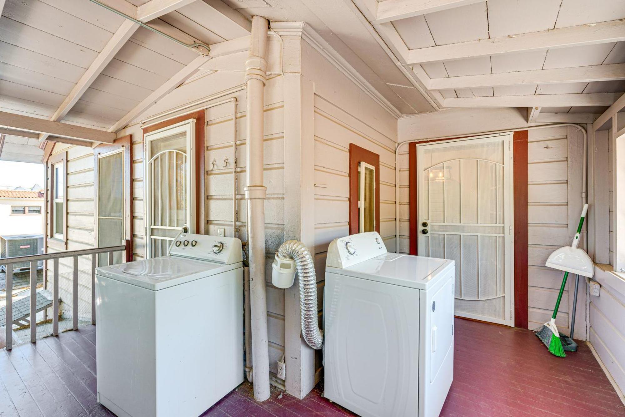 Bright Woodland Apartment Walk To Main Street Экстерьер фото