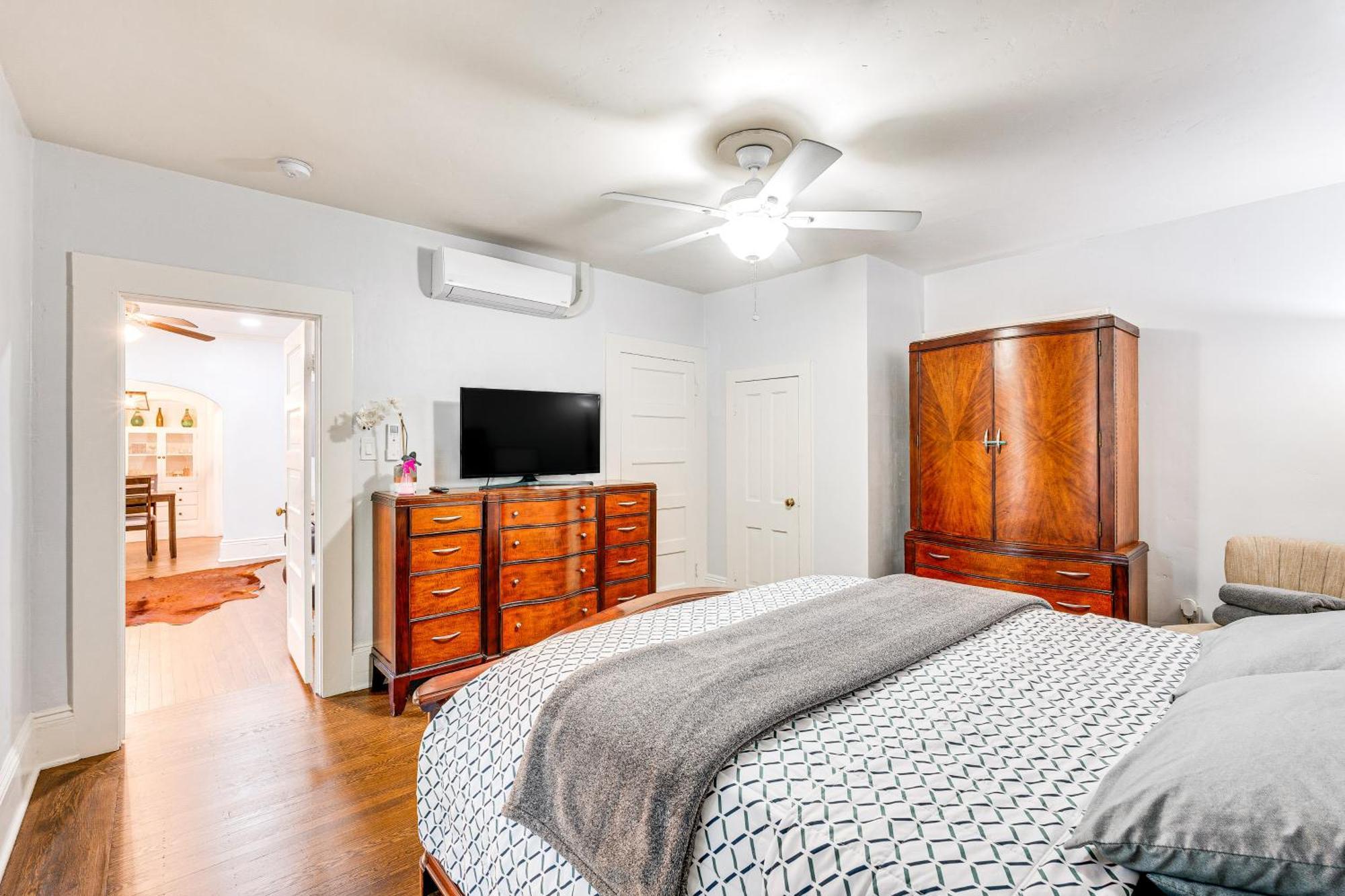 Bright Woodland Apartment Walk To Main Street Экстерьер фото