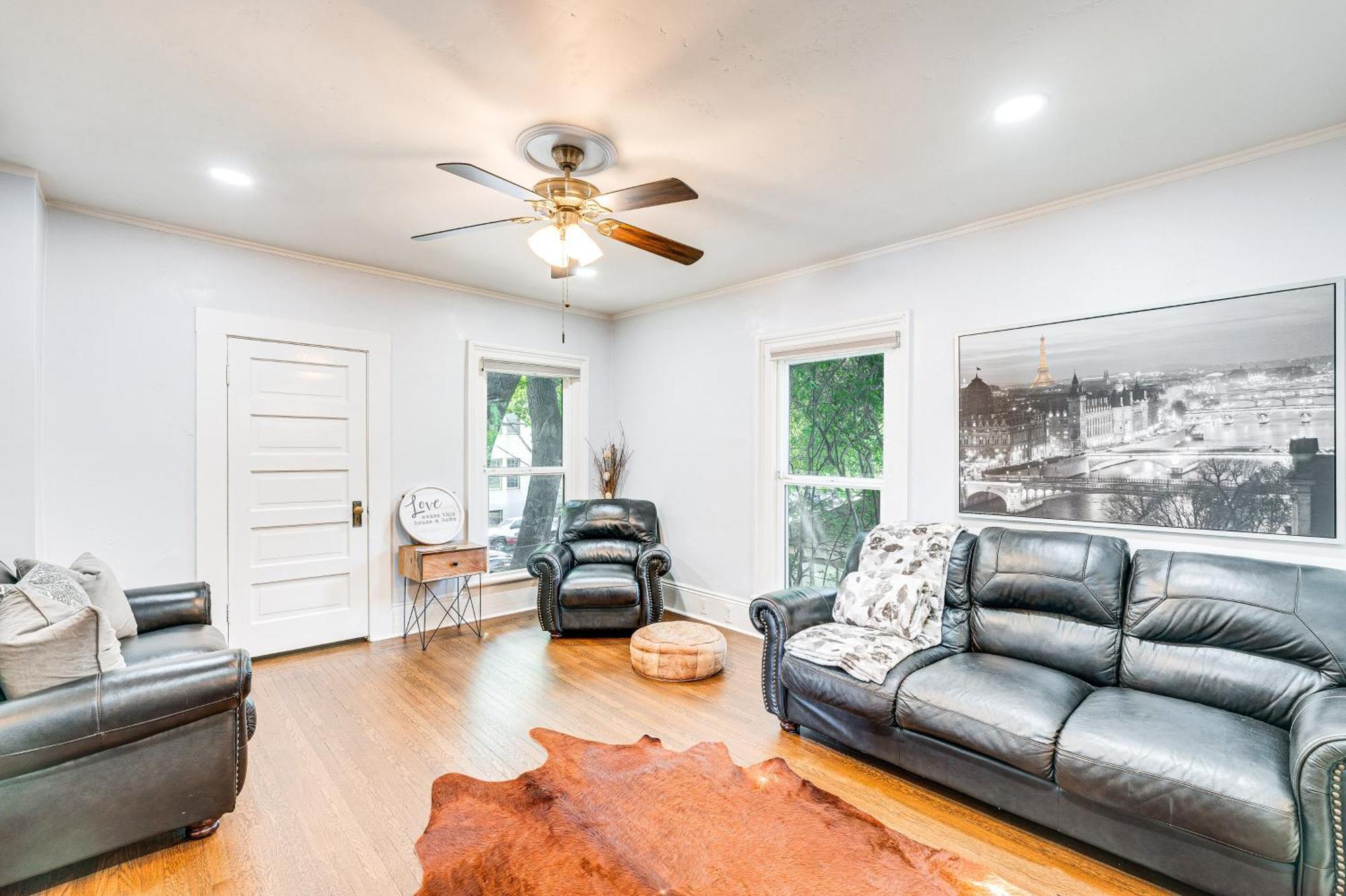 Bright Woodland Apartment Walk To Main Street Экстерьер фото